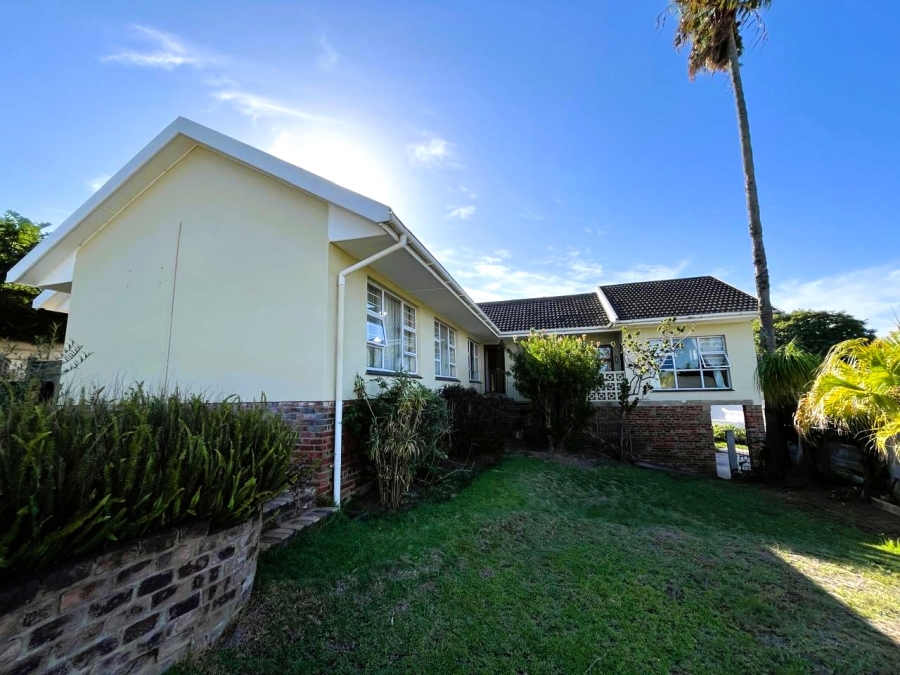3 Bedroom Property for Sale in Beacon Bay Eastern Cape
